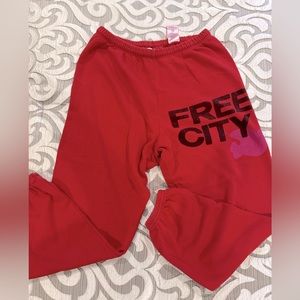FreeCity Sweatpants